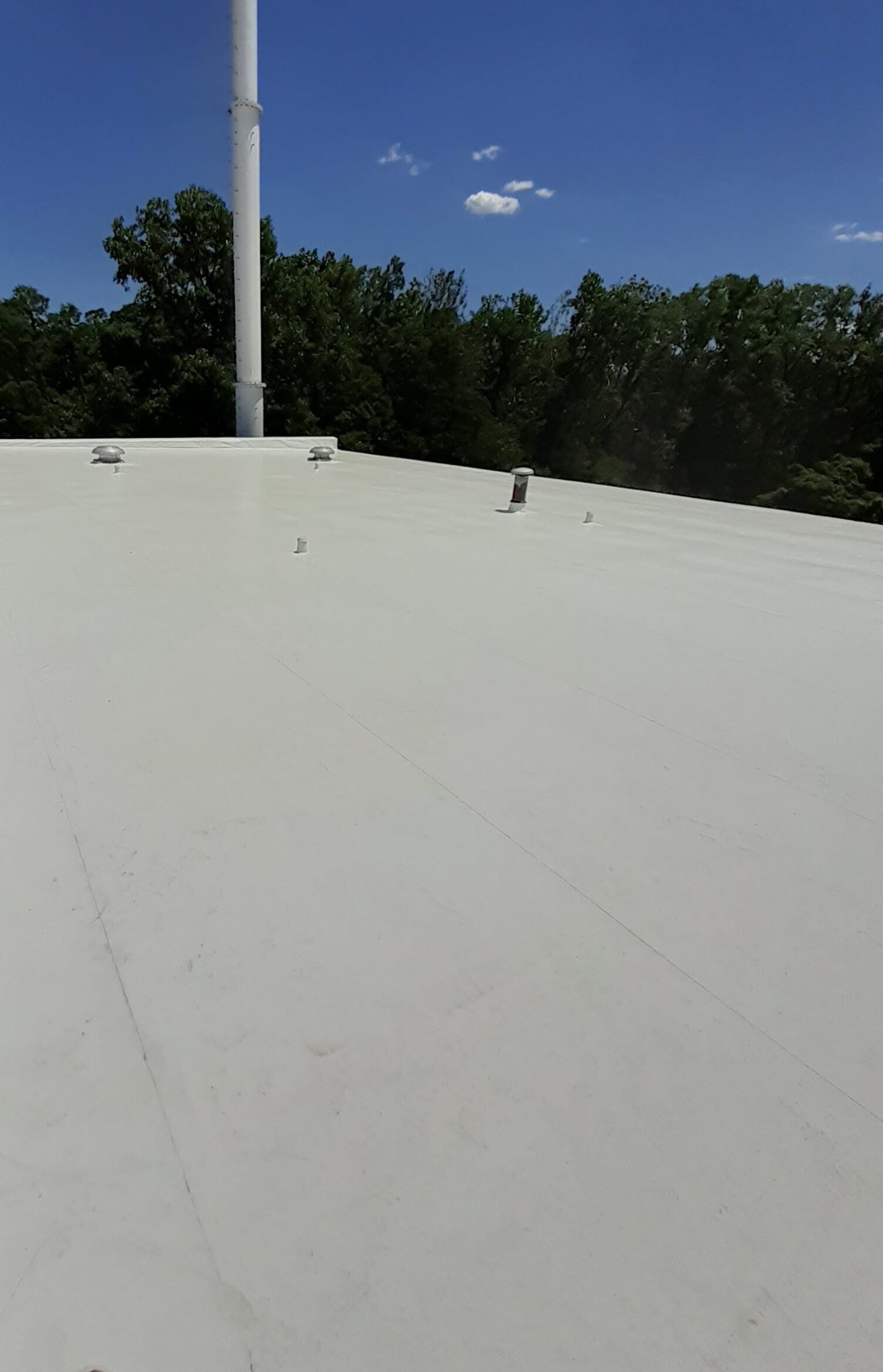 Duro-Tuff commercial roofing expertly installed by High Quality Roofing